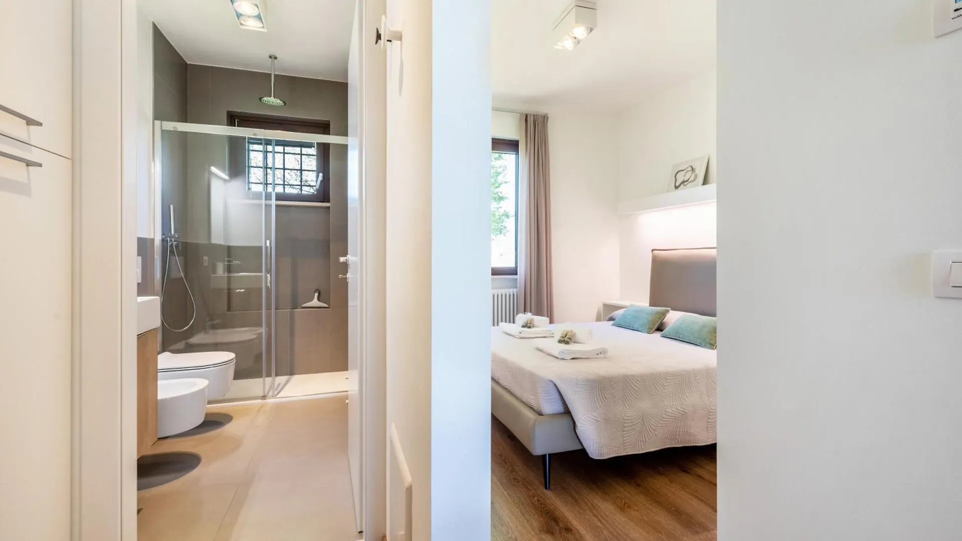 Apartment Appartamento Colibri San Felice del Benaco Italy